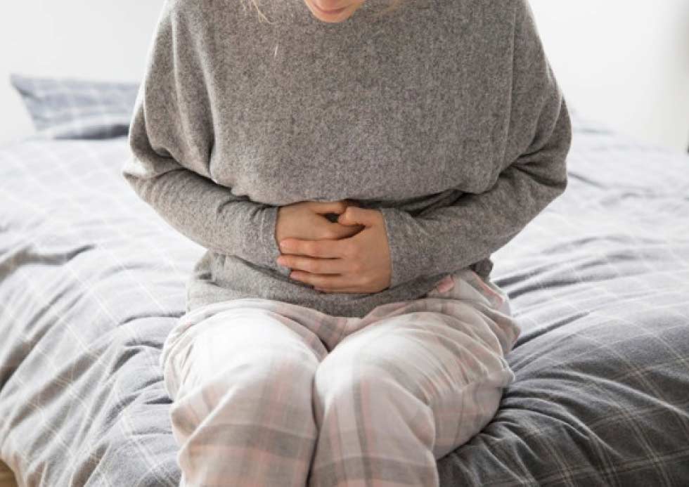 ประกันสุขภาพ : ปวดท้องข้างไหน? บอกอาการของโรคอะไร?